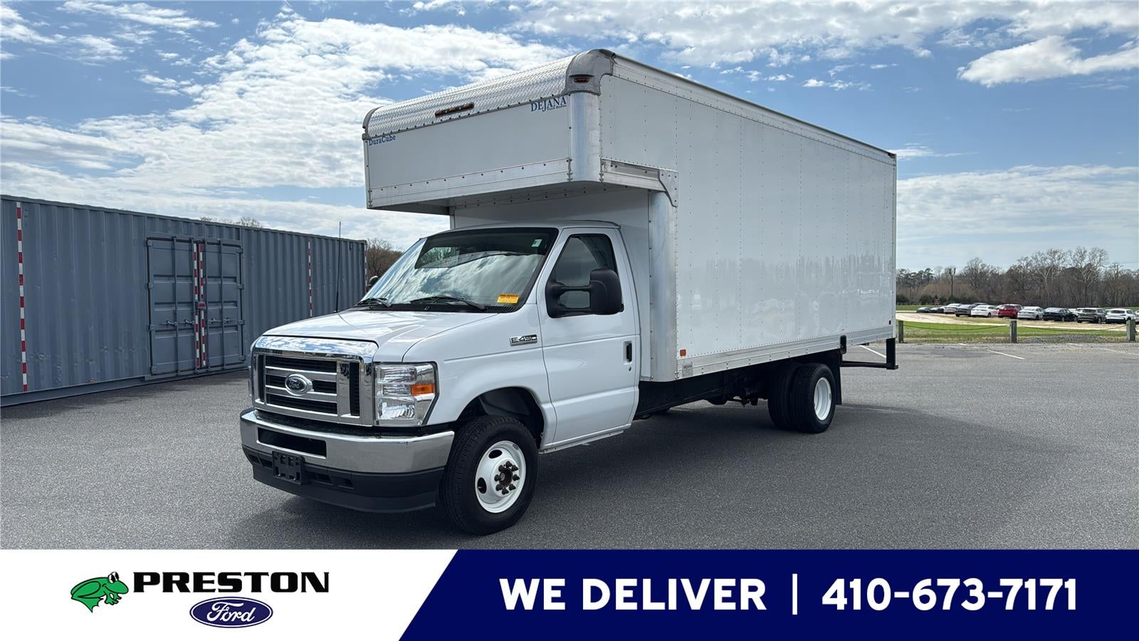 2023 Ford E-Series Cutaway Base