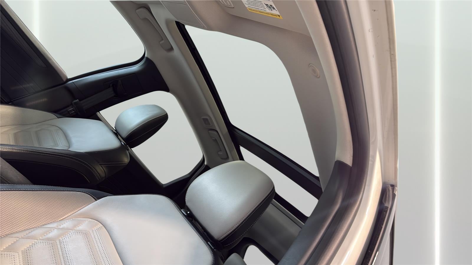 2023 Ford Escape Plug-In Hybrid Base