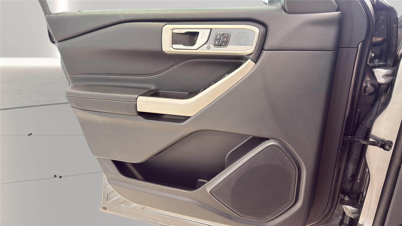 2023 Ford Explorer Limi