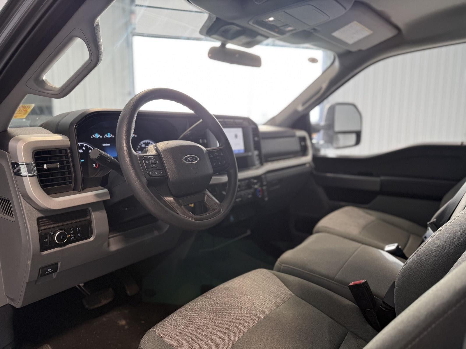 2024 Ford Super Duty F-250 XLT