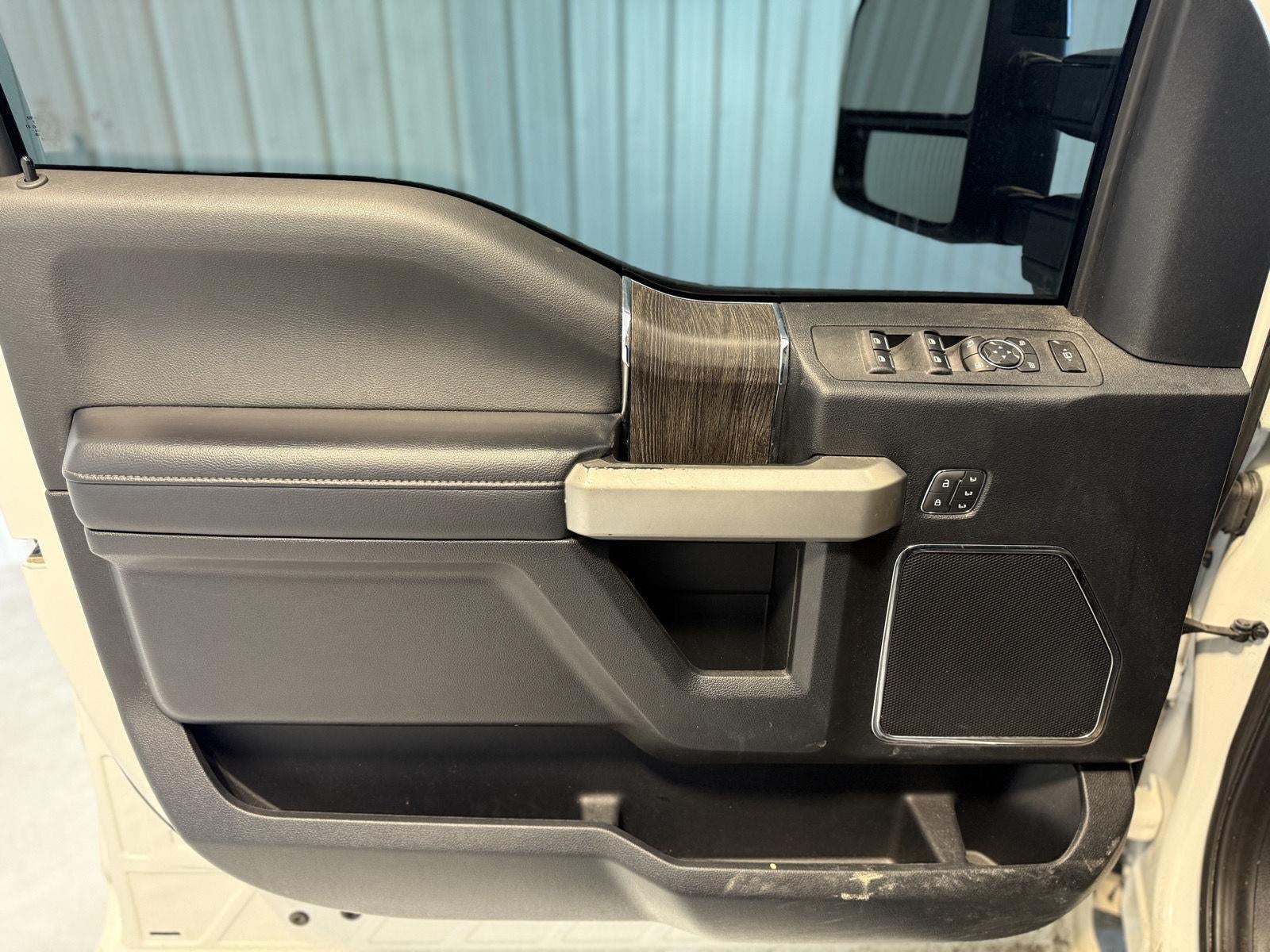 2020 Ford Super Duty F-250 Lariat