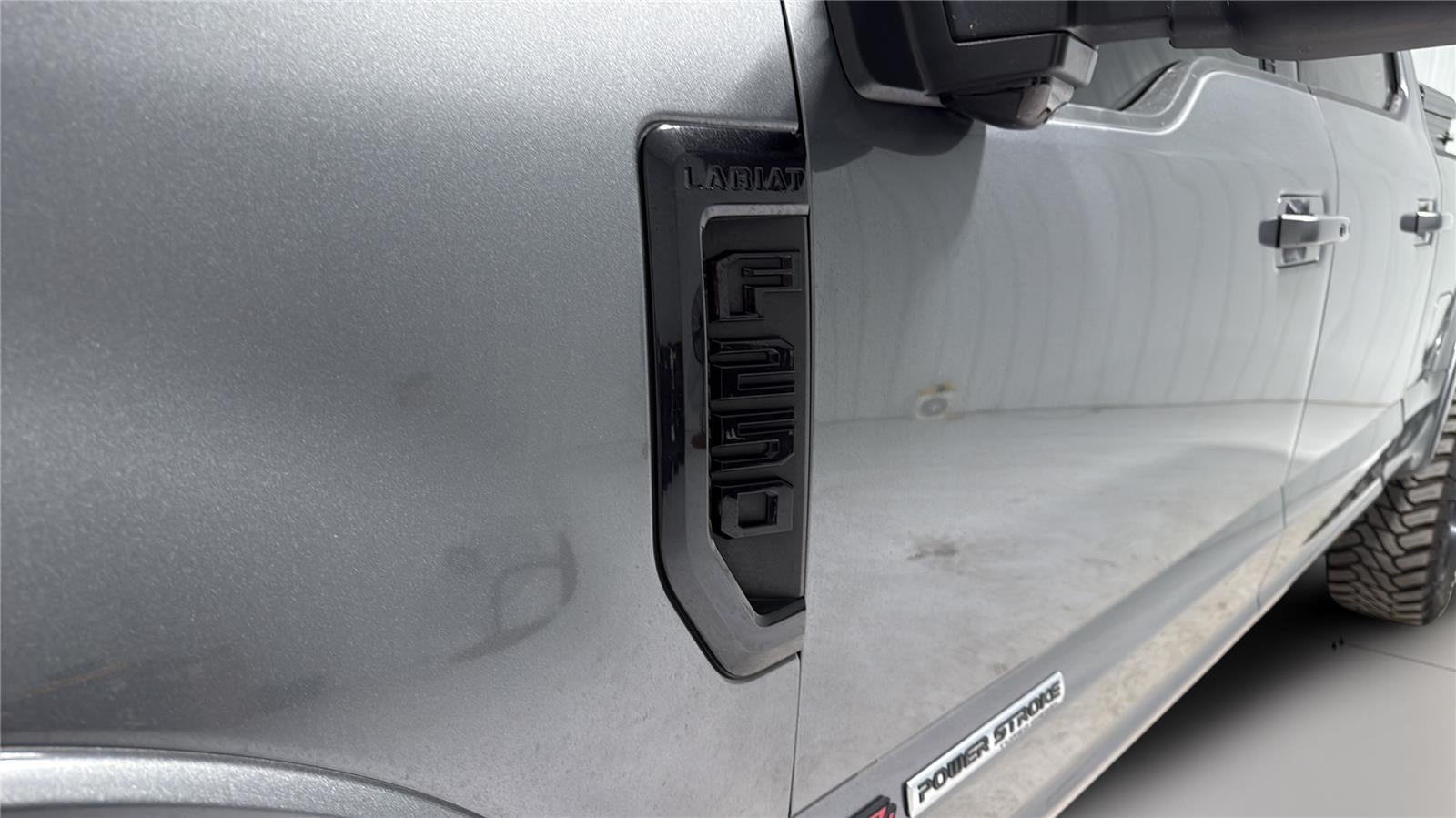 2022 Ford Super Duty F-250 SRW LARIAT