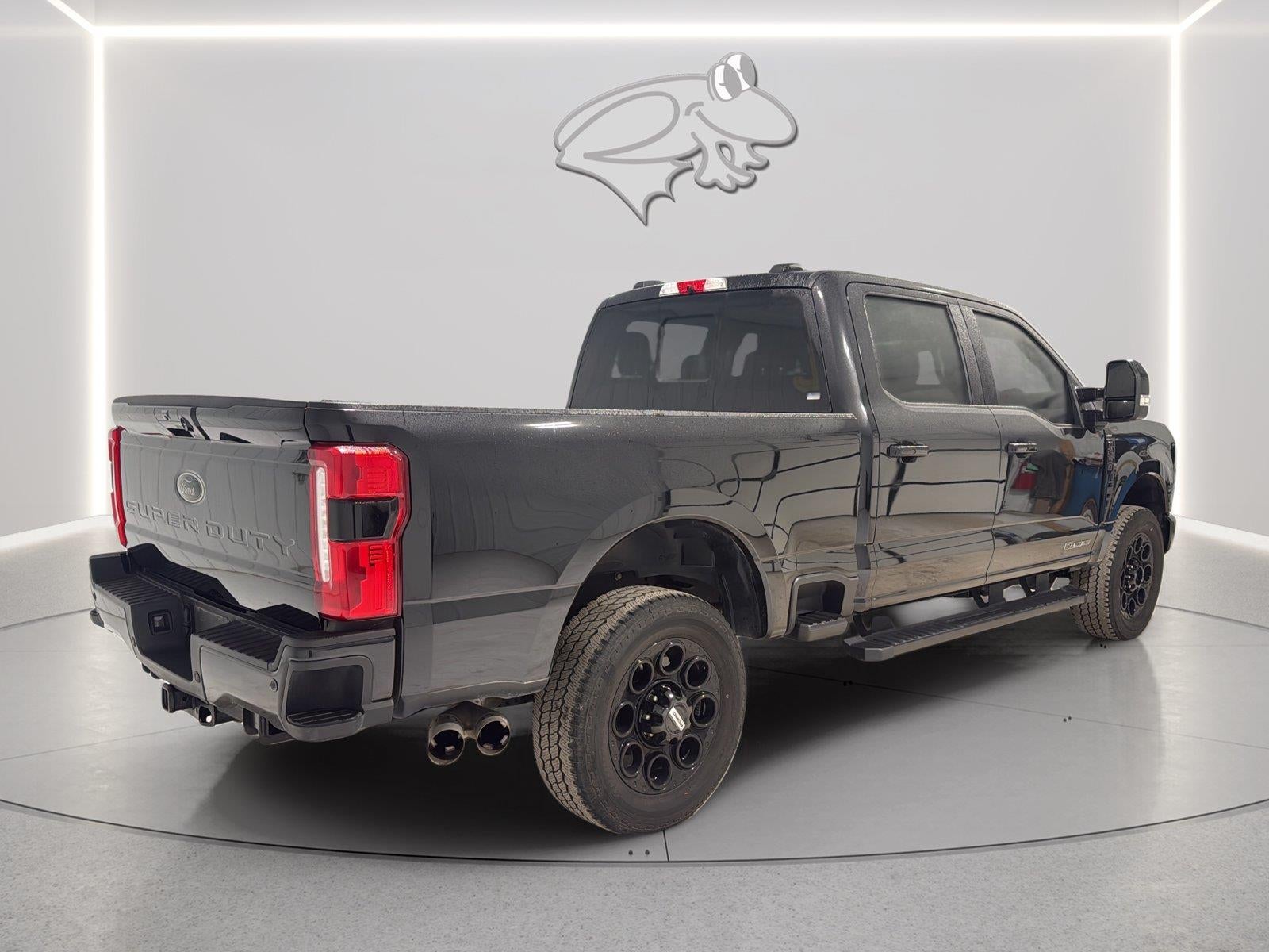 2025 Ford Super Duty F-350 Lariat