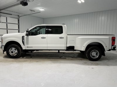 2023 Ford Super Duty F-350 Lariat