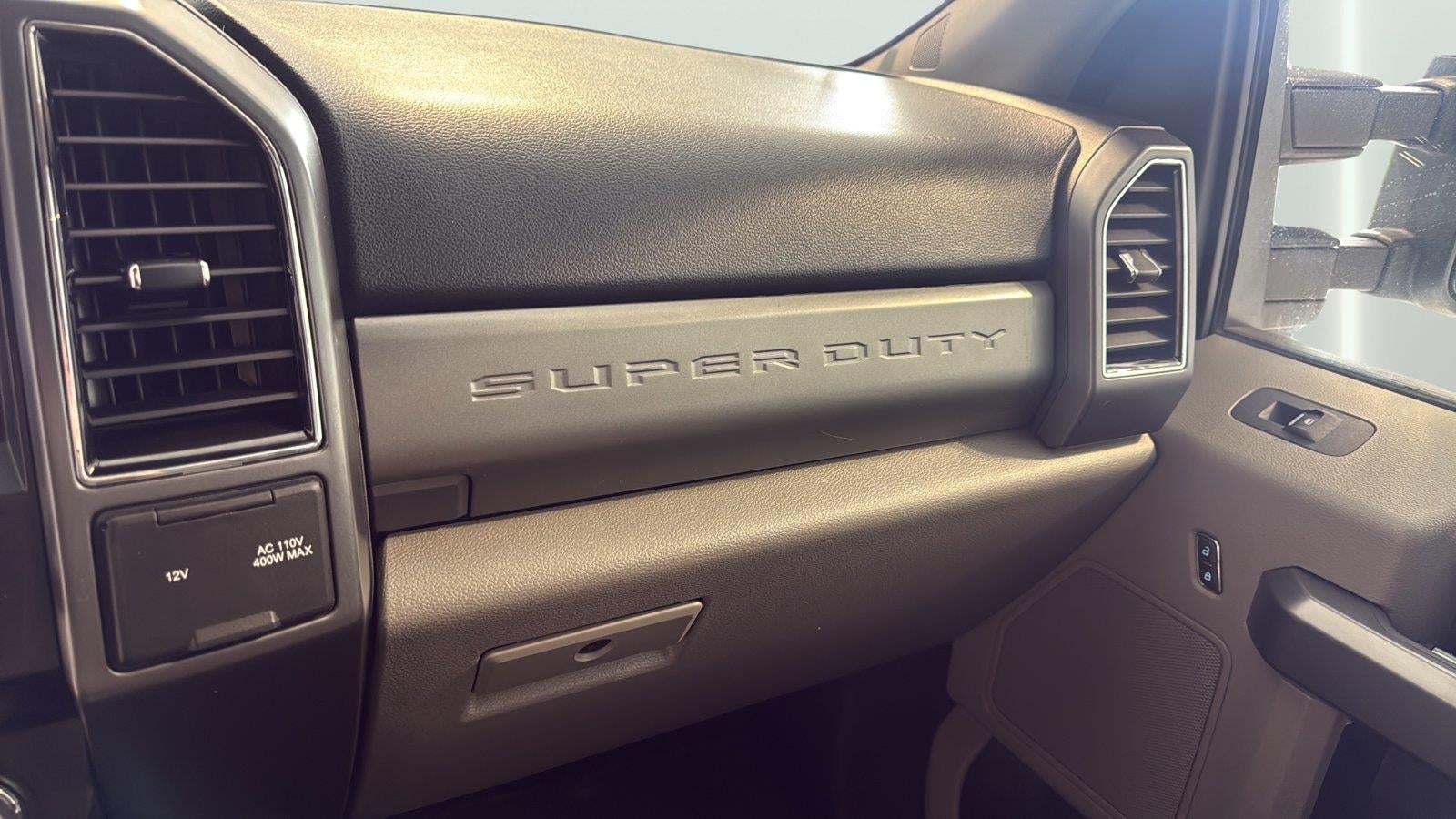 2022 Ford Super Duty F-350 DRW XLT