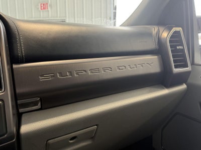 2022 Ford Super Duty F-450 DRW Limited