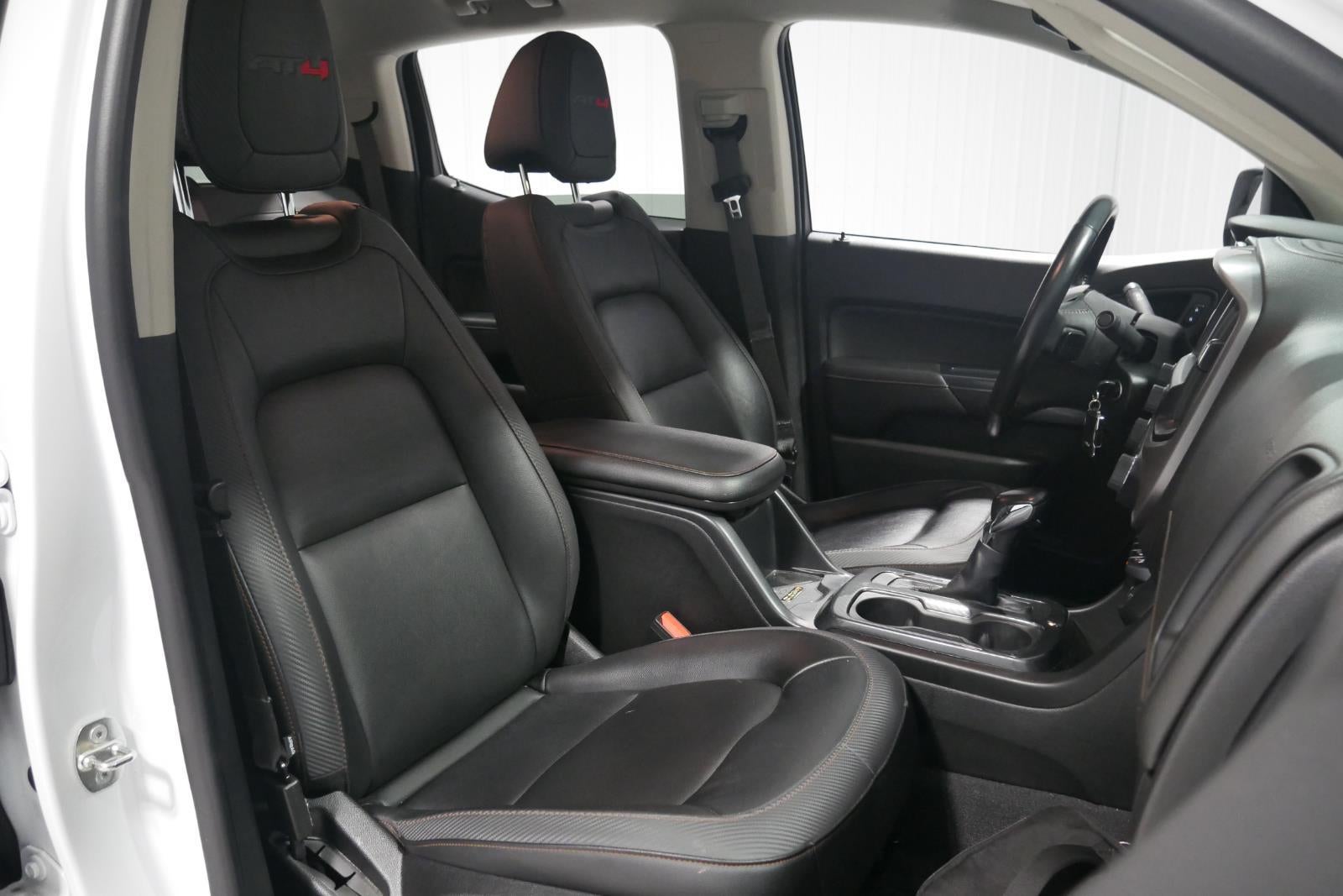 2022 GMC Canyon 4WD AT4 w/Leather