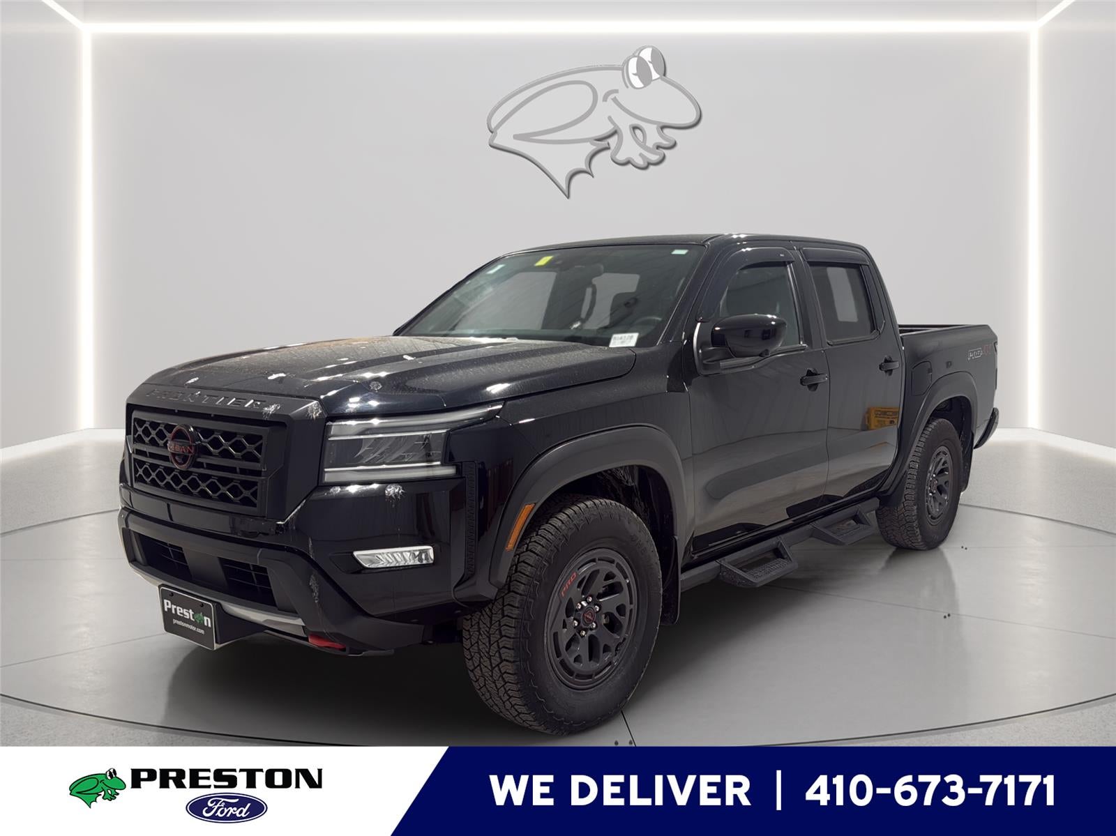 2023 Nissan Frontier PRO-4X Crew Cab 4X4's photo