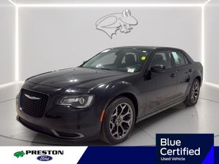 2018 Chrysler 300 Touring