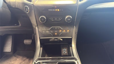 2020 Ford Edge SE