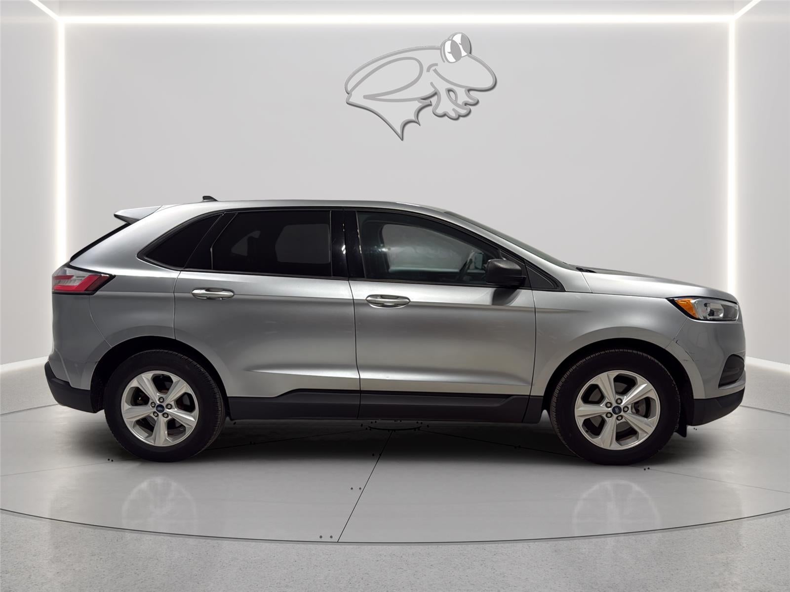 2020 Ford Edge SE