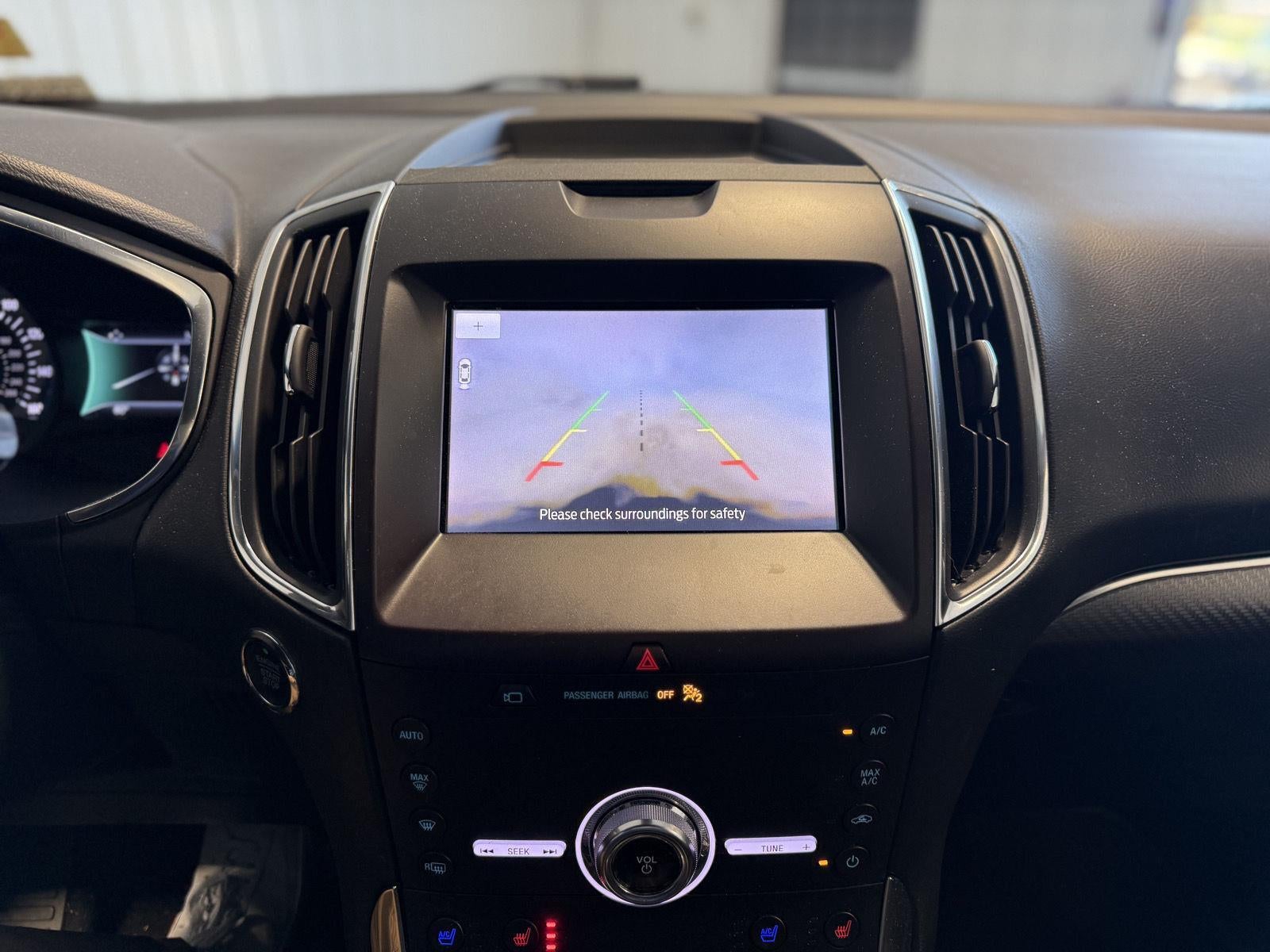 2020 Ford Edge Titanium