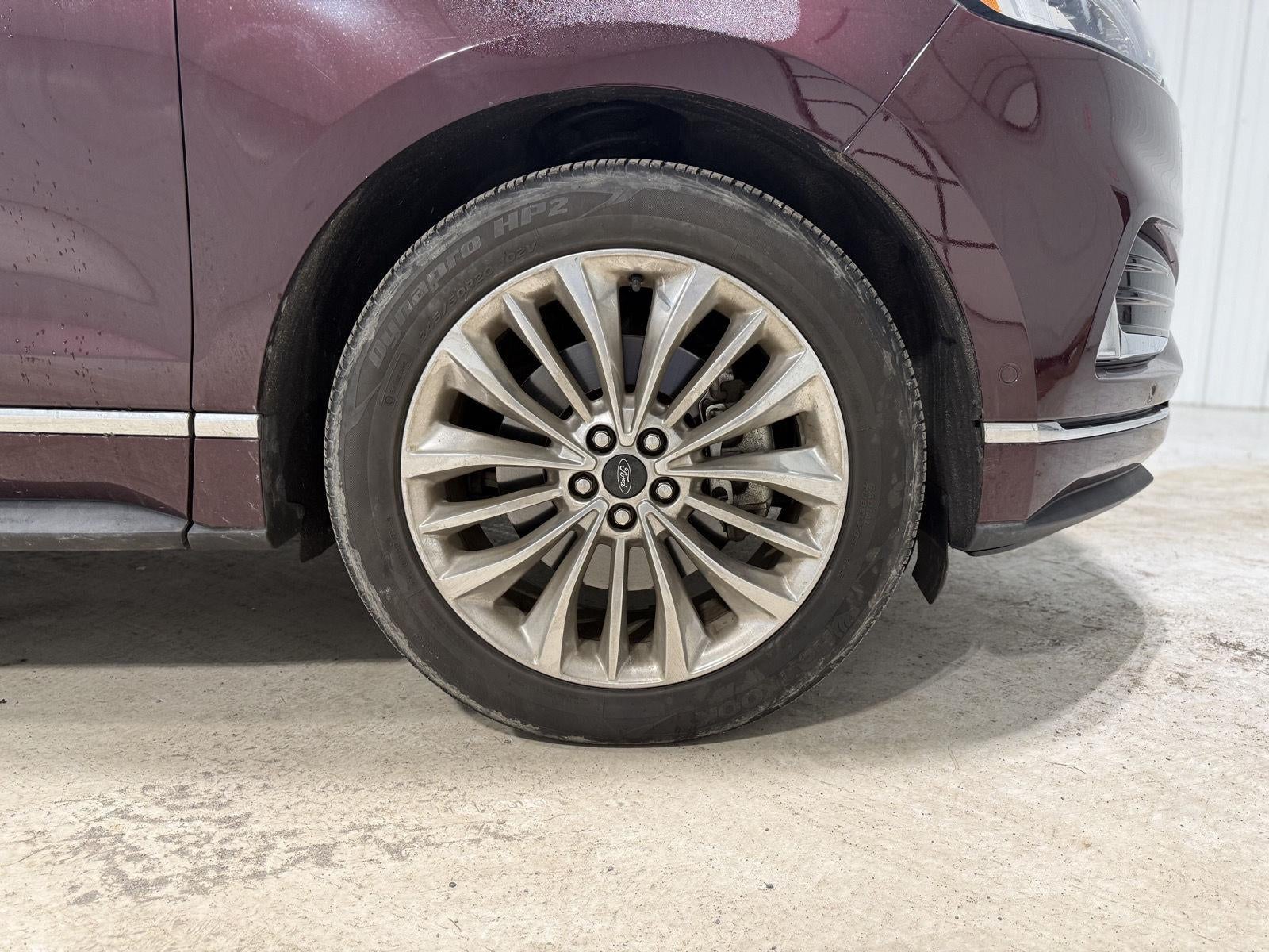 2020 Ford Edge Titanium