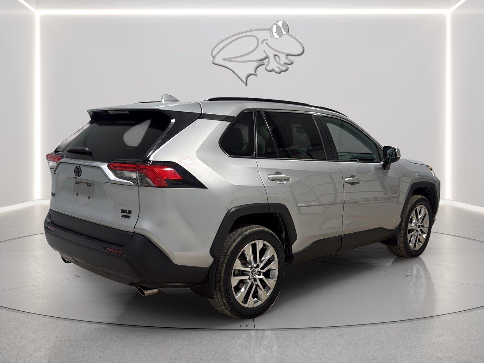 2020 Toyota RAV4 XLE Premium