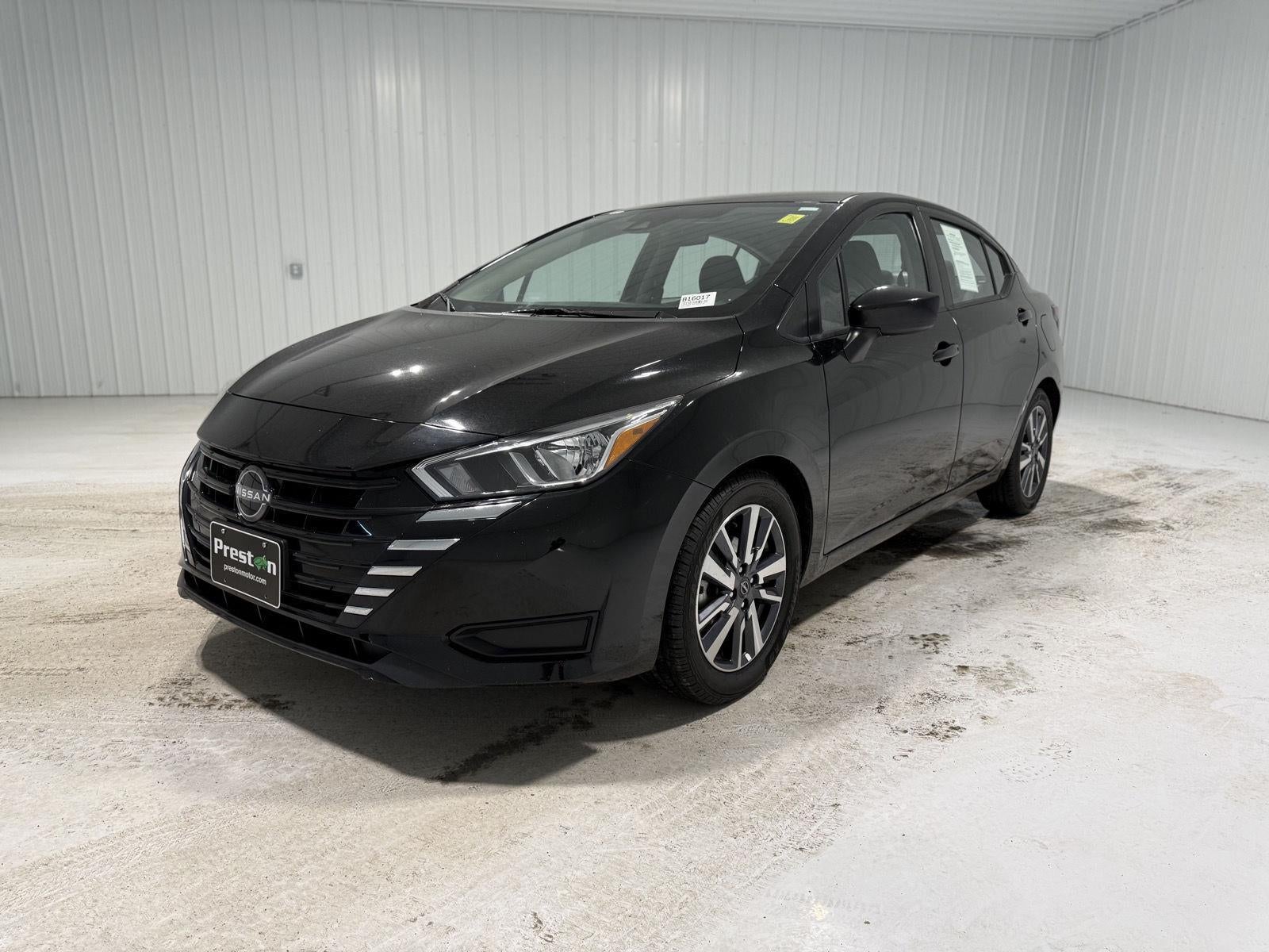 2023 Nissan Versa SV