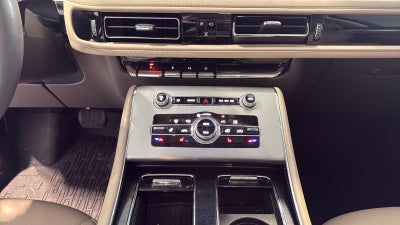 2023 Lincoln Aviator Standard