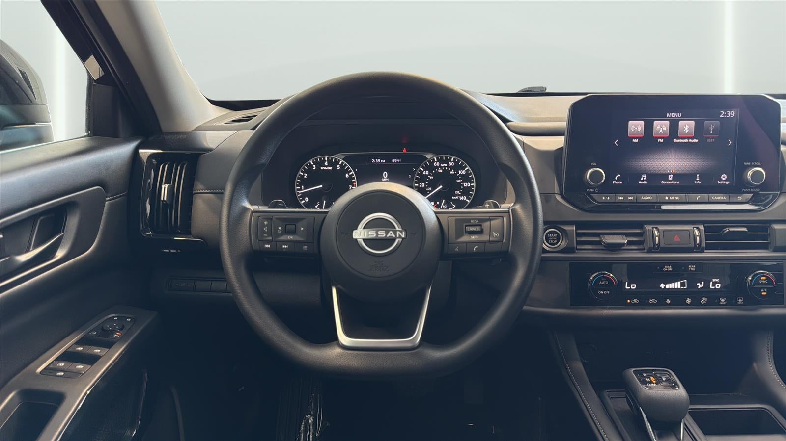 2024 Nissan Pathfinder S