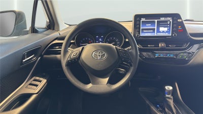 2021 Toyota C-HR LE