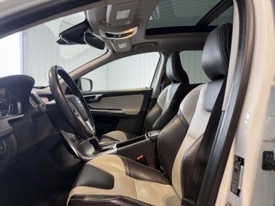 2017 Volvo XC60 Dynamic