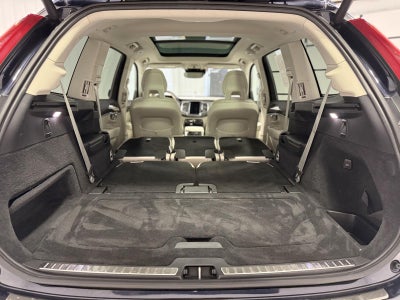 2017 Volvo XC90 Momentum