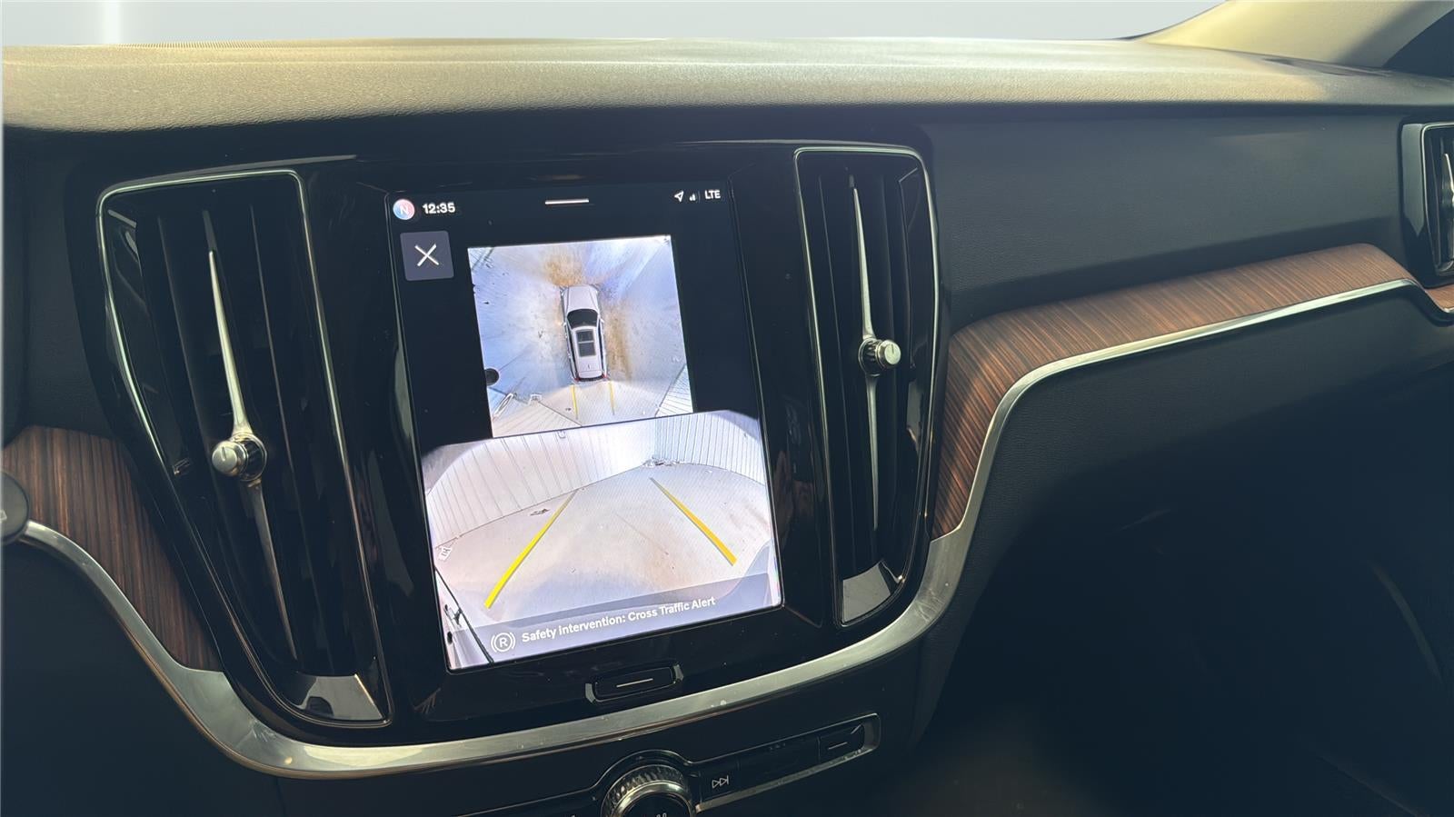 2025 Volvo V60 Cross Country Plus