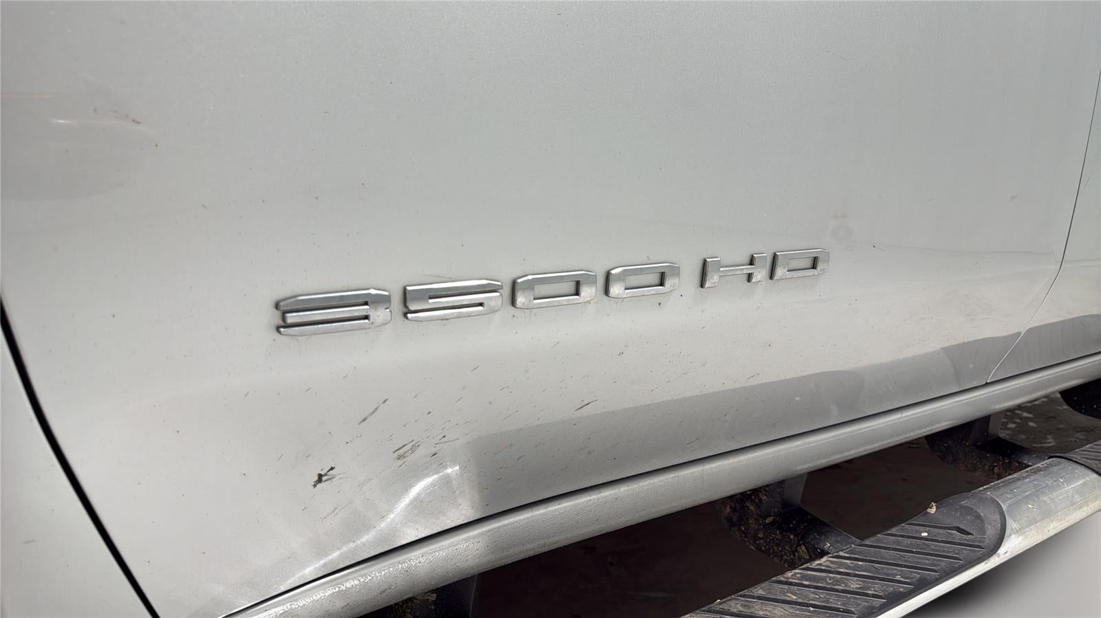 2023 GMC Sierra 3500HD SLT