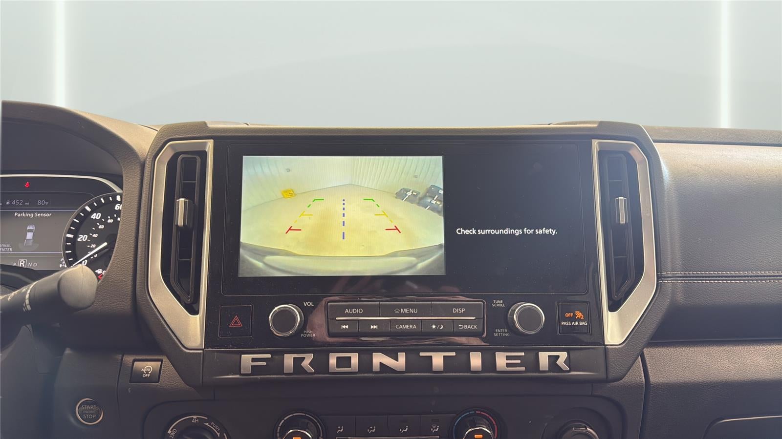 2025 Nissan Frontier SV