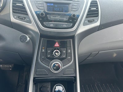 2016 Hyundai Elantra SE