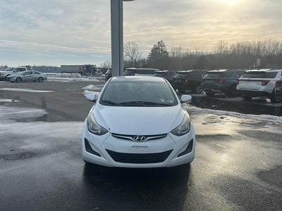 2016 Hyundai Elantra SE