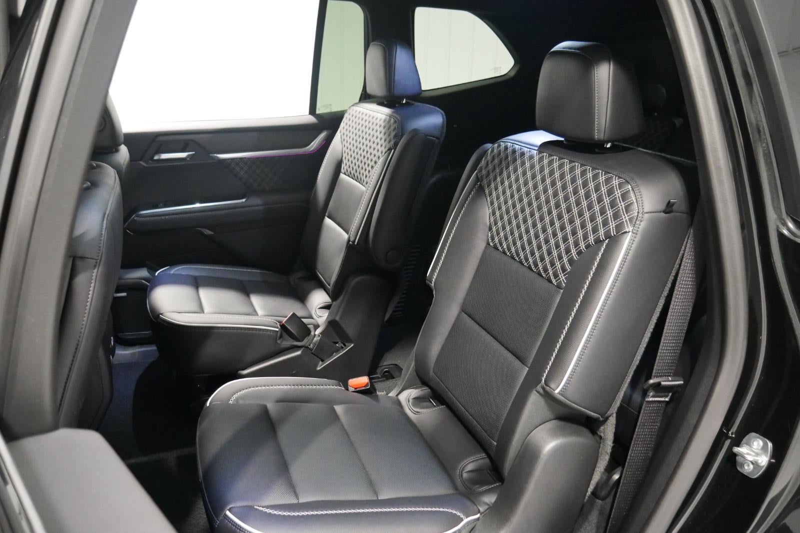 2024 GMC Acadia AWD Denali