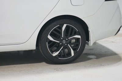 2024 Nissan Versa SR