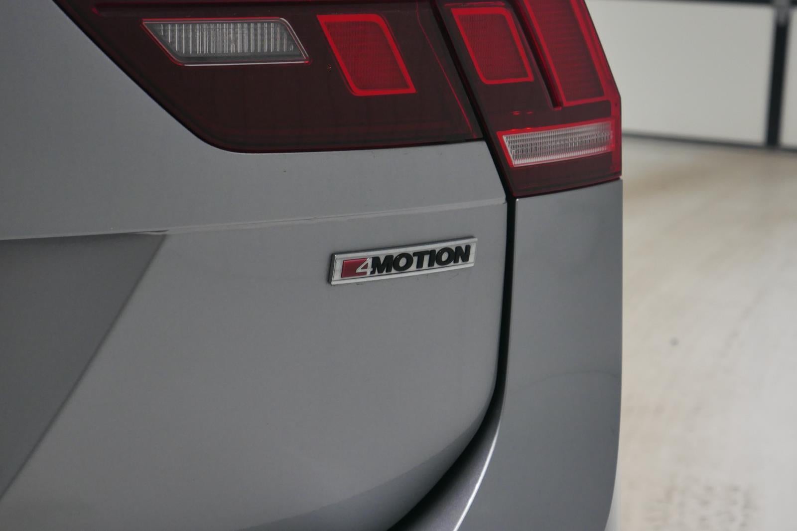 2021 Volkswagen Tiguan SE R-Line Black