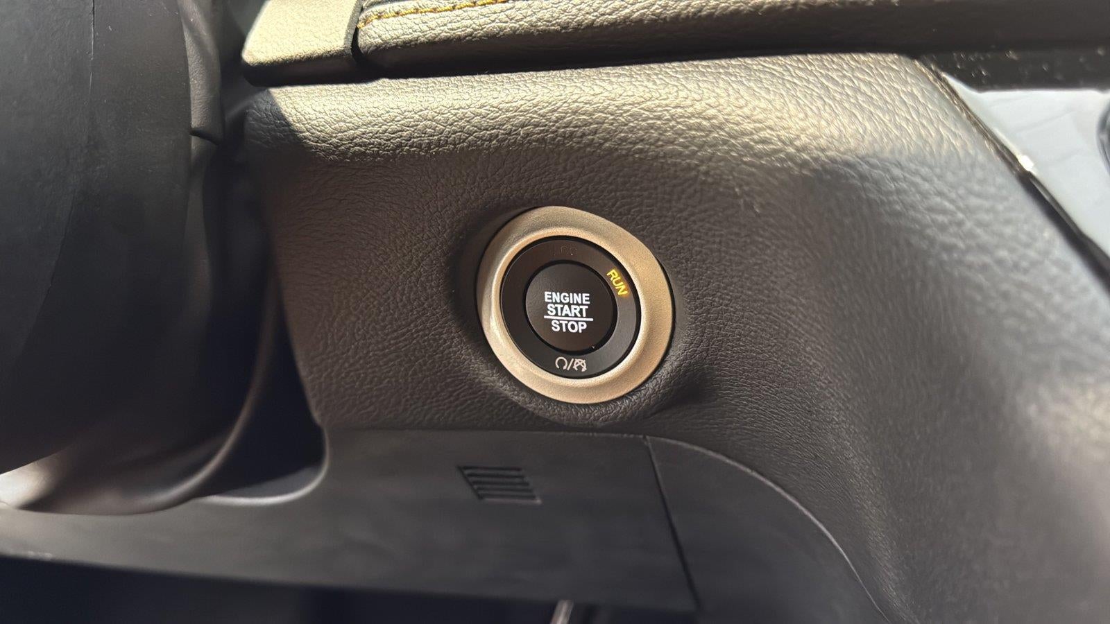 2023 Chrysler Pacifica Hybrid Pinnacle