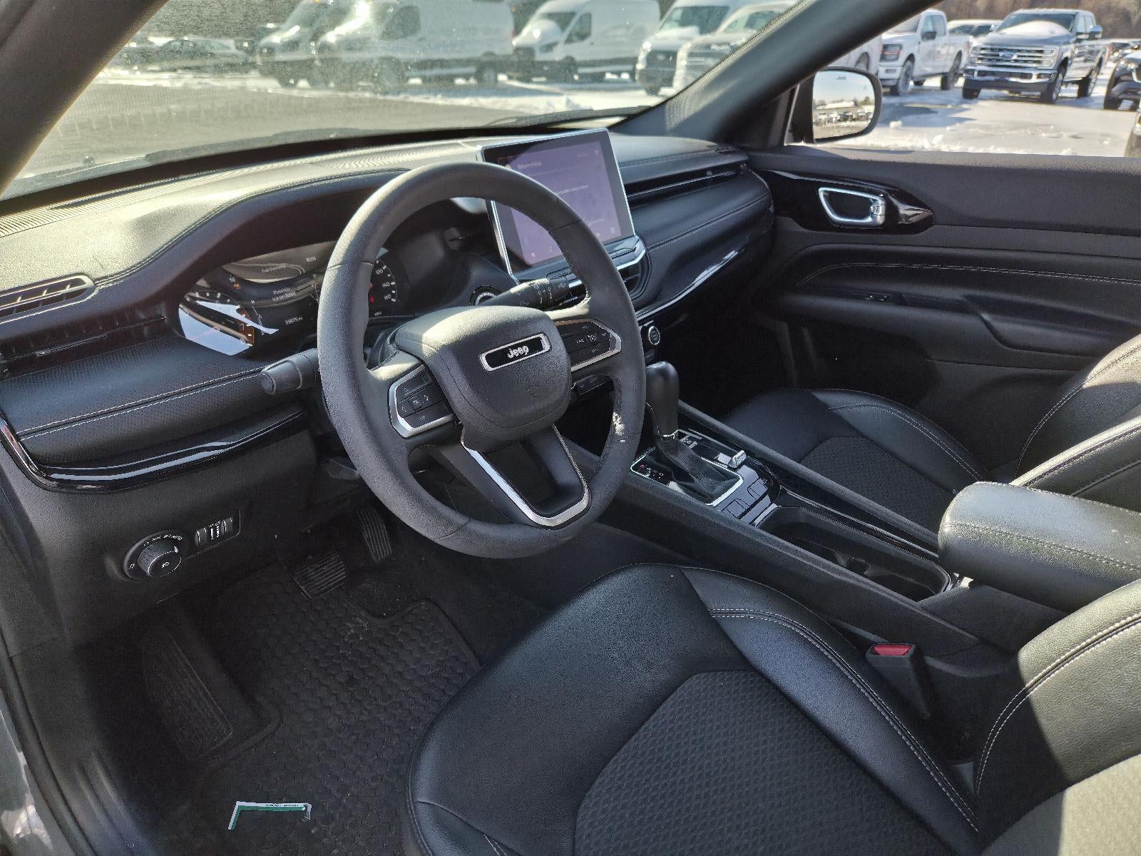 2023 Jeep Compass Altitude