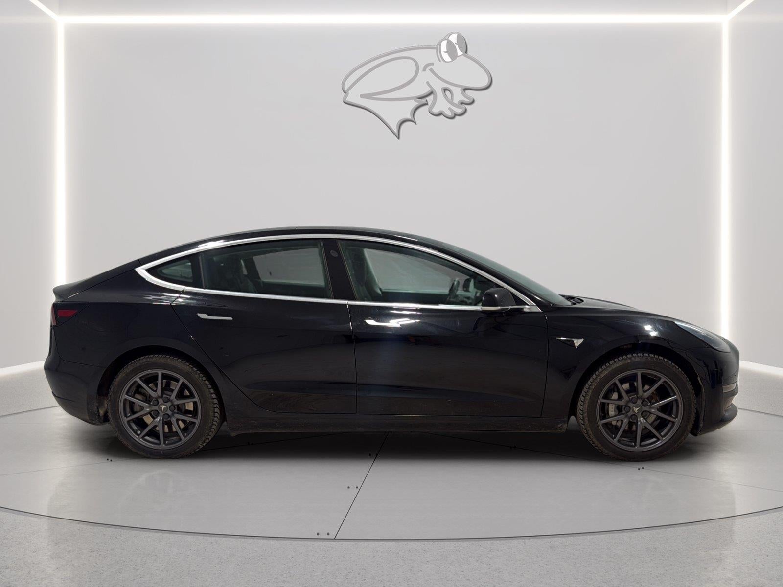 2020 Tesla Model 3 Standard Range
