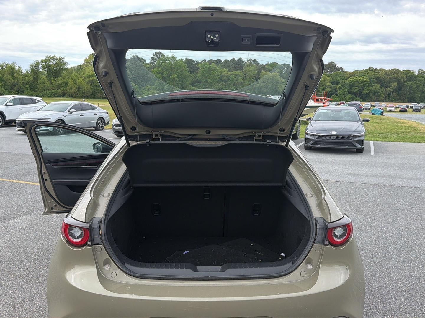 2024 Mazda Mazda3 Hatchback 2.5 Carbon Turbo