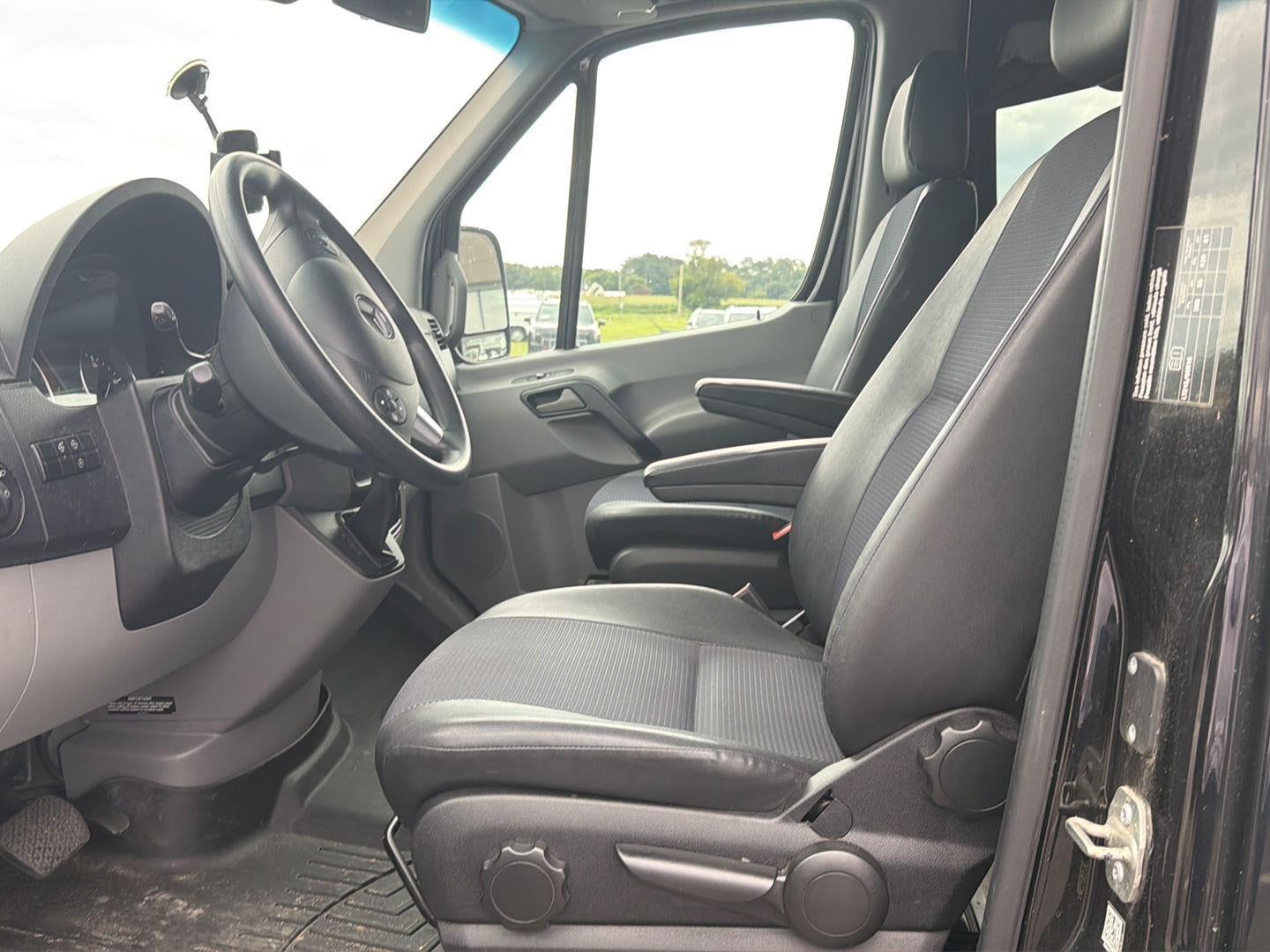 2016 Mercedes-Benz Sprinter Cargo Vans 3500