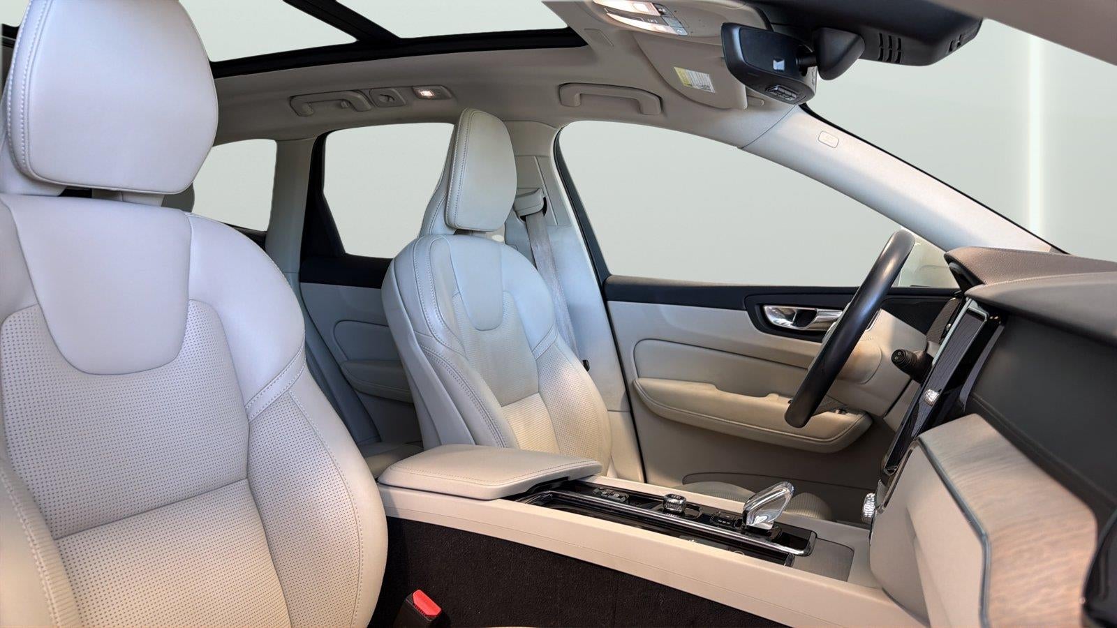 2022 Volvo XC60 Inscription