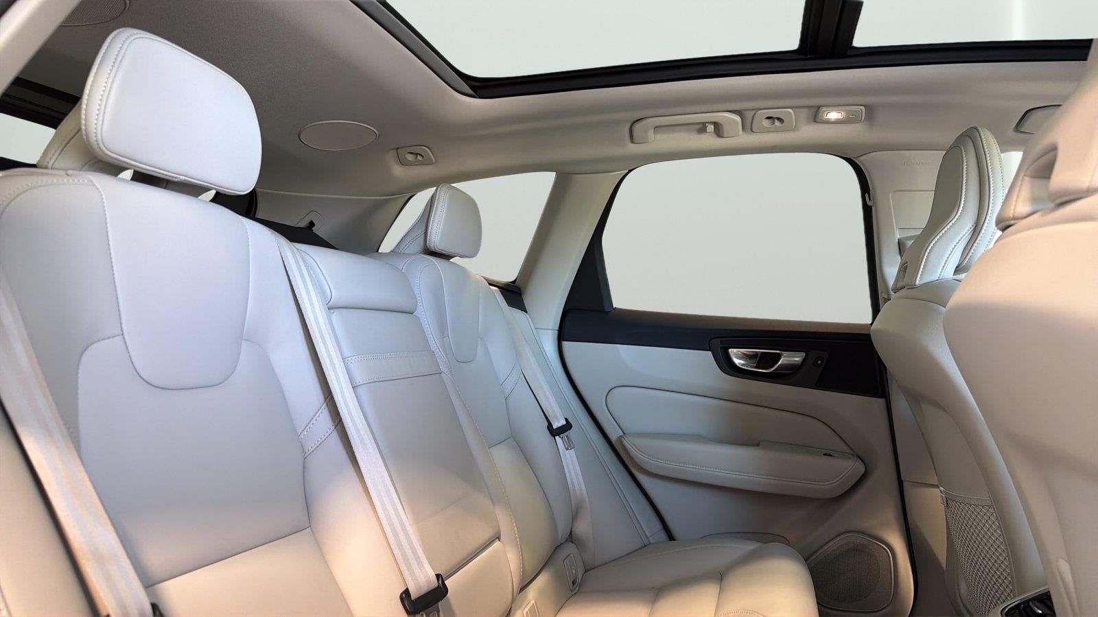 2022 Volvo XC60 Inscription