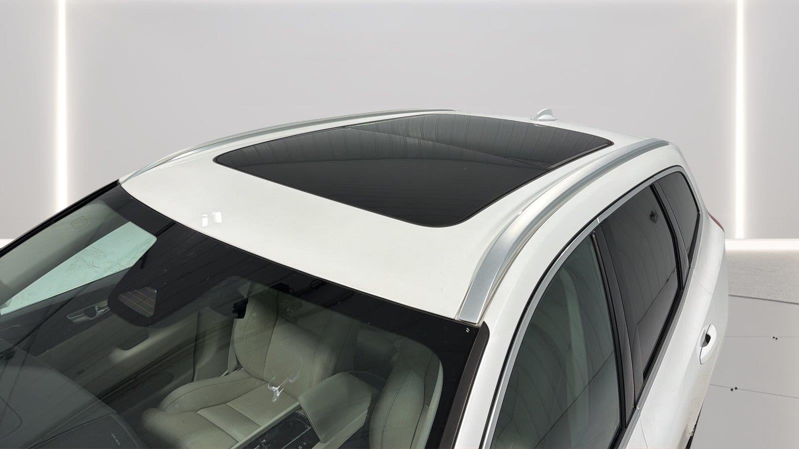 2022 Volvo XC60 Inscription