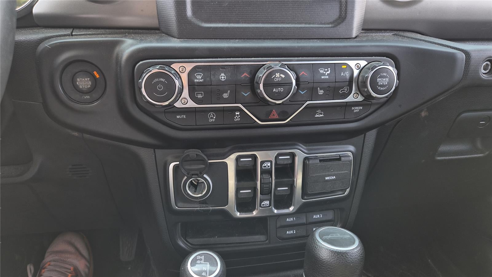 2022 Jeep Gladiator Willys