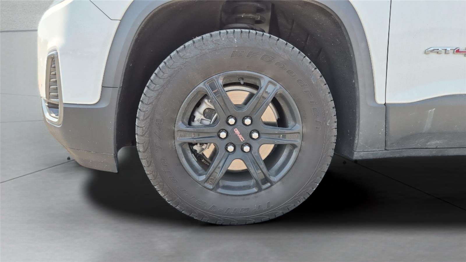 2021 GMC Acadia AT4