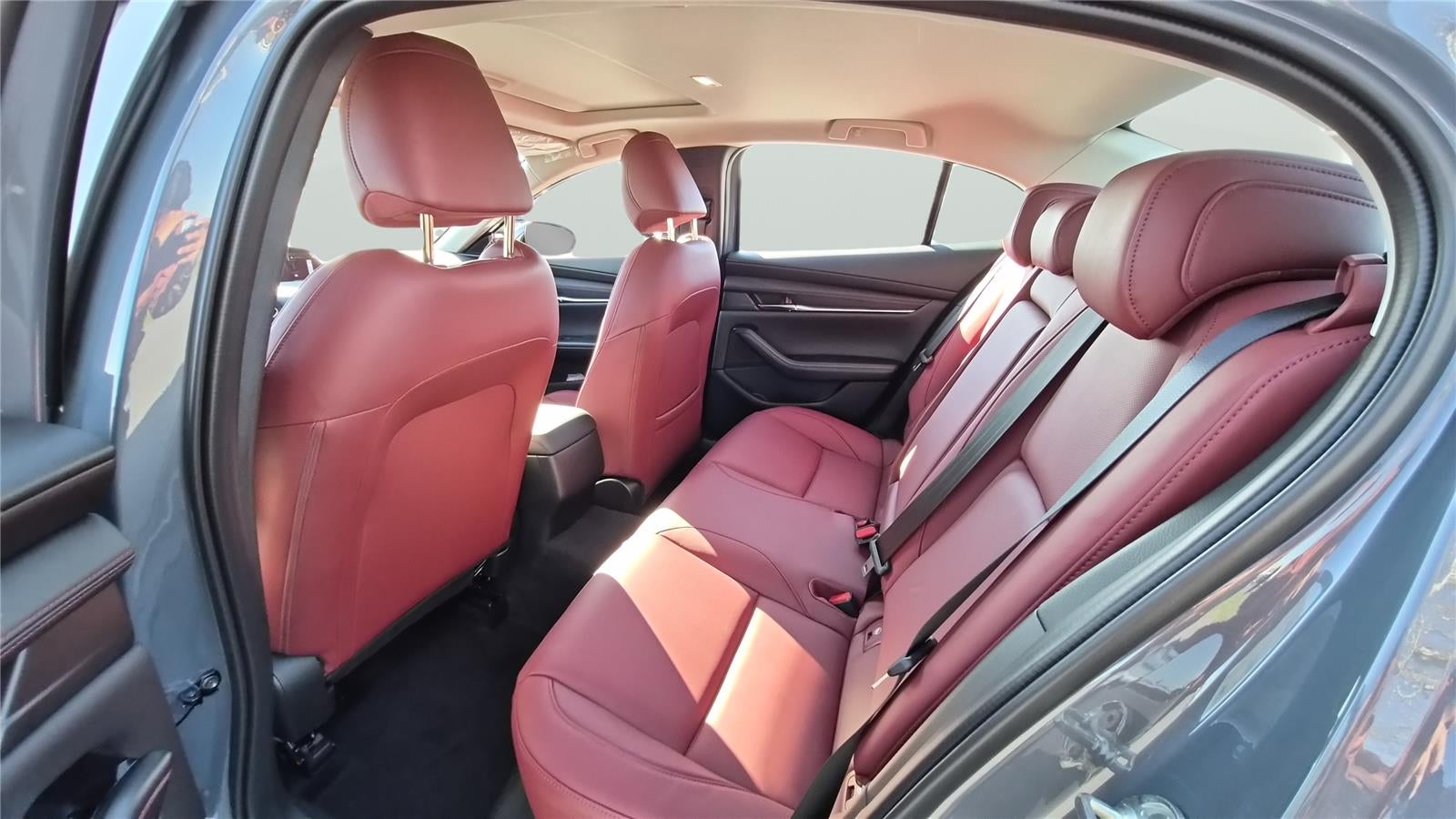 2026 Mazda Mazda3 Sedan 2.5 S Carbon Edition