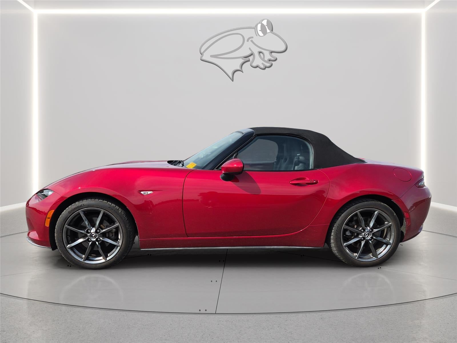 Used 2016 Mazda MX-5 Miata Grand Touring with VIN JM1NDAD77G0104633 for sale in Hurlock, MD